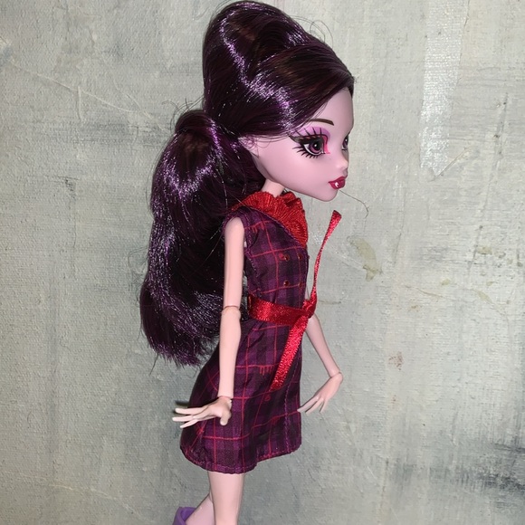 Nwots 2015 G2 Monster High Doll Elissabat Ghoulebrities in London Purple Hair - Picture 7 of 14